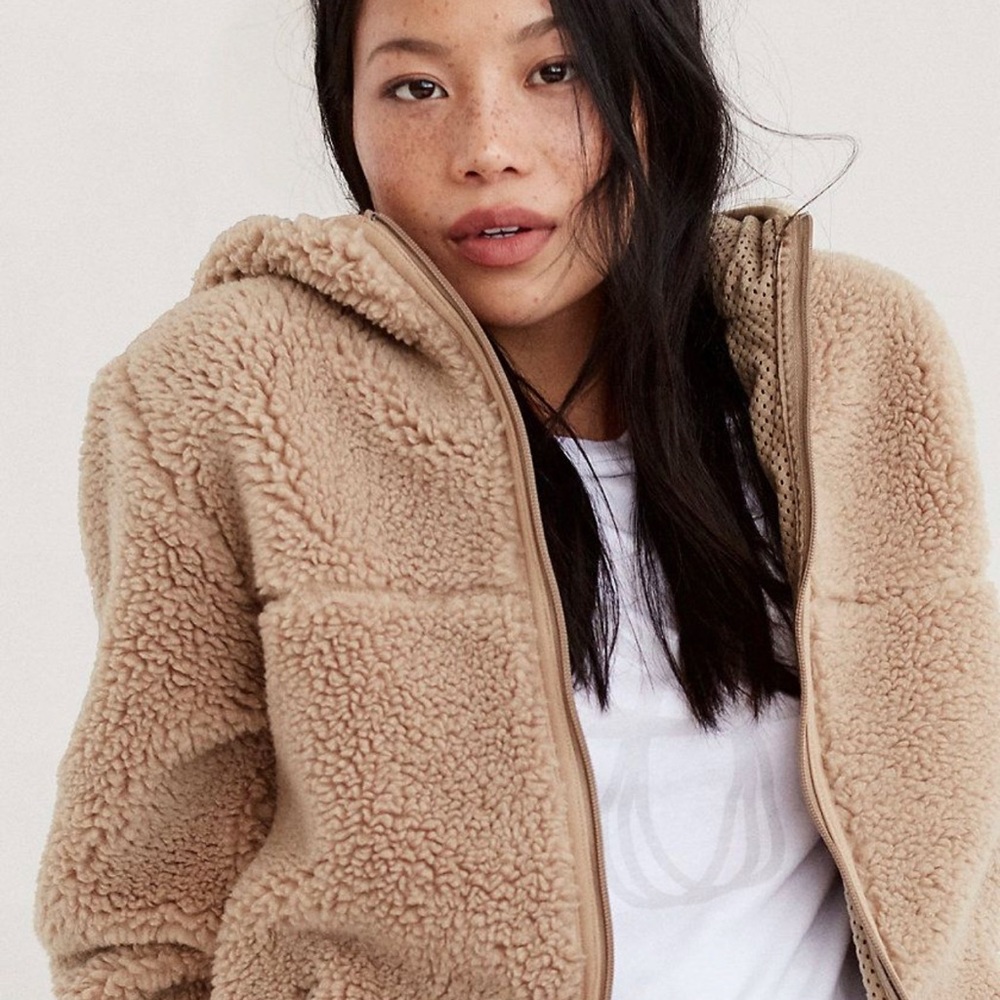 Aritzia TNA Sherpa Zip Hoodie Jacket